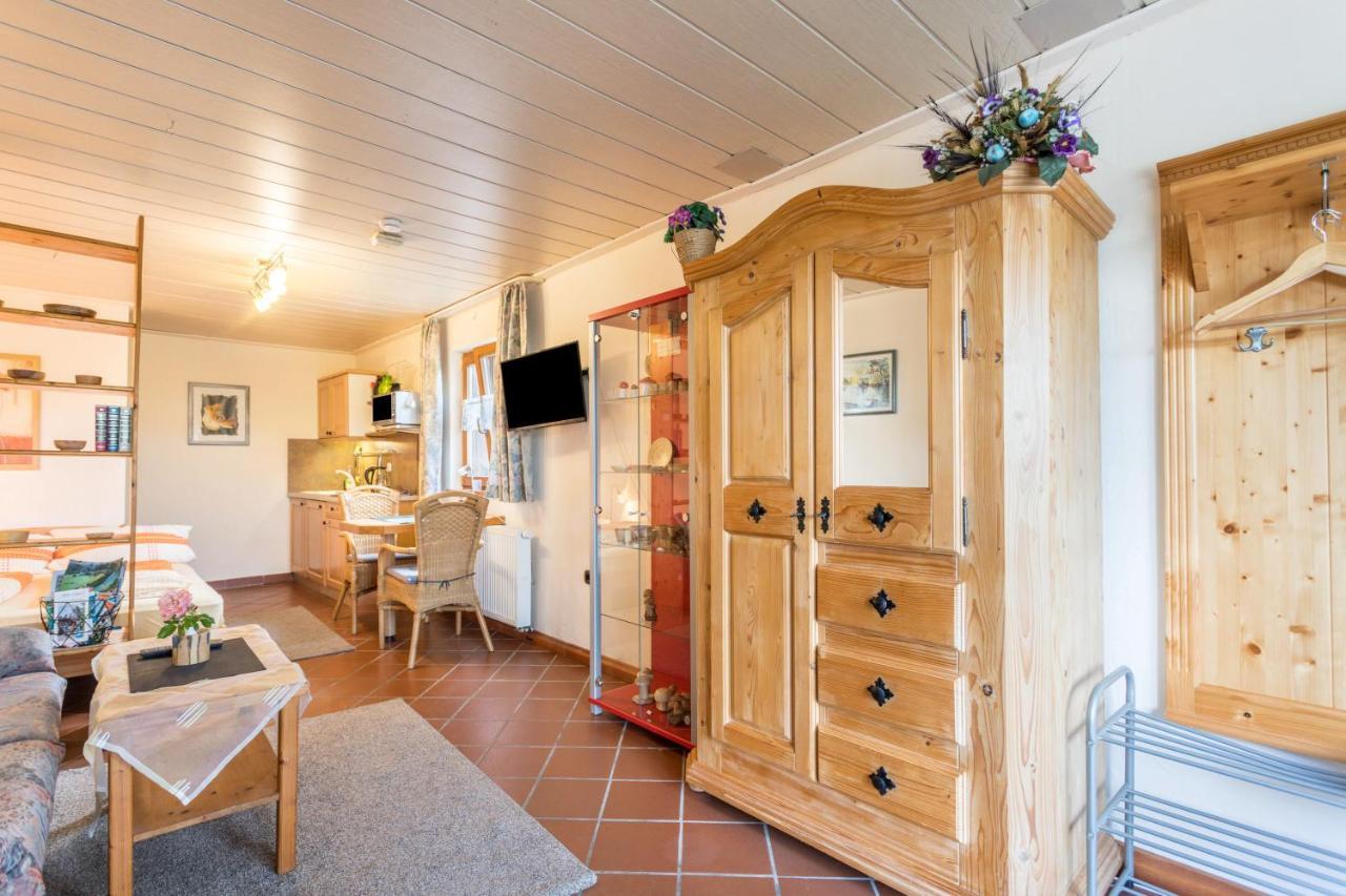 Haus Rosi Und Werner Appartement Emmerting Buitenkant foto