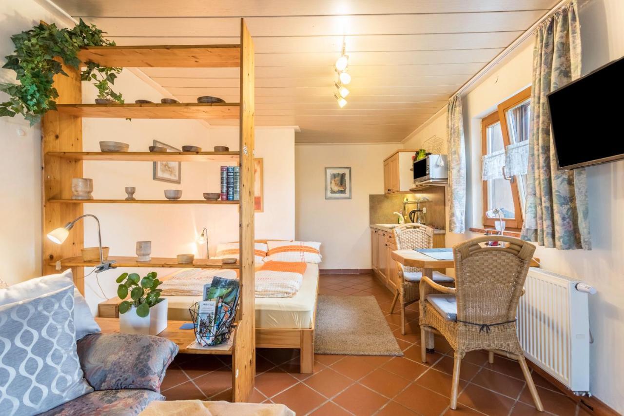 Haus Rosi Und Werner Appartement Emmerting Buitenkant foto